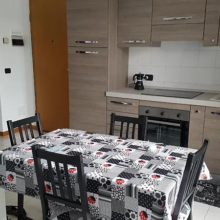 Abe Cir 01624-cni-00502 Apartman Bergamo